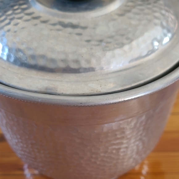 Hammered Silver Ice Bucket Set with Black Handles - Picture 11 of 15